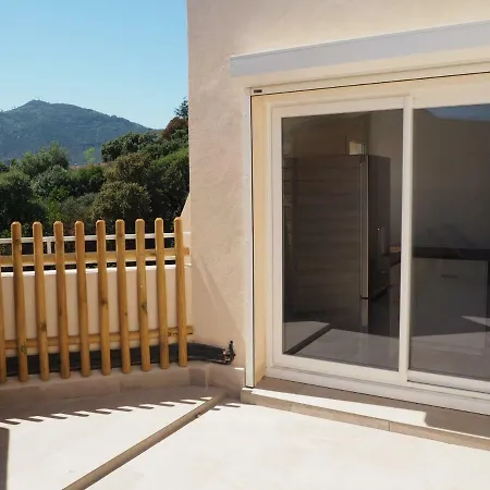 Appartement Toit Terrasse 2 Chambres *