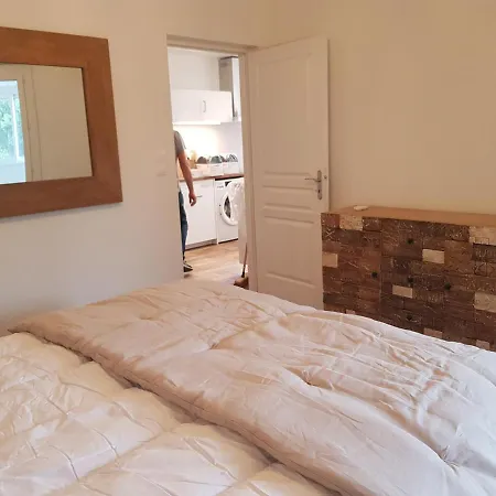 Apartment Appartement Toit Terrasse 2 Chambres *