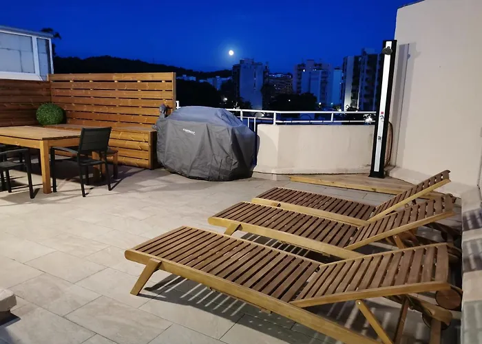 Appartement Toit Terrasse 6-8 Couchages